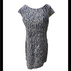 Signature By Robbie Bee Blue & White Printed Dress